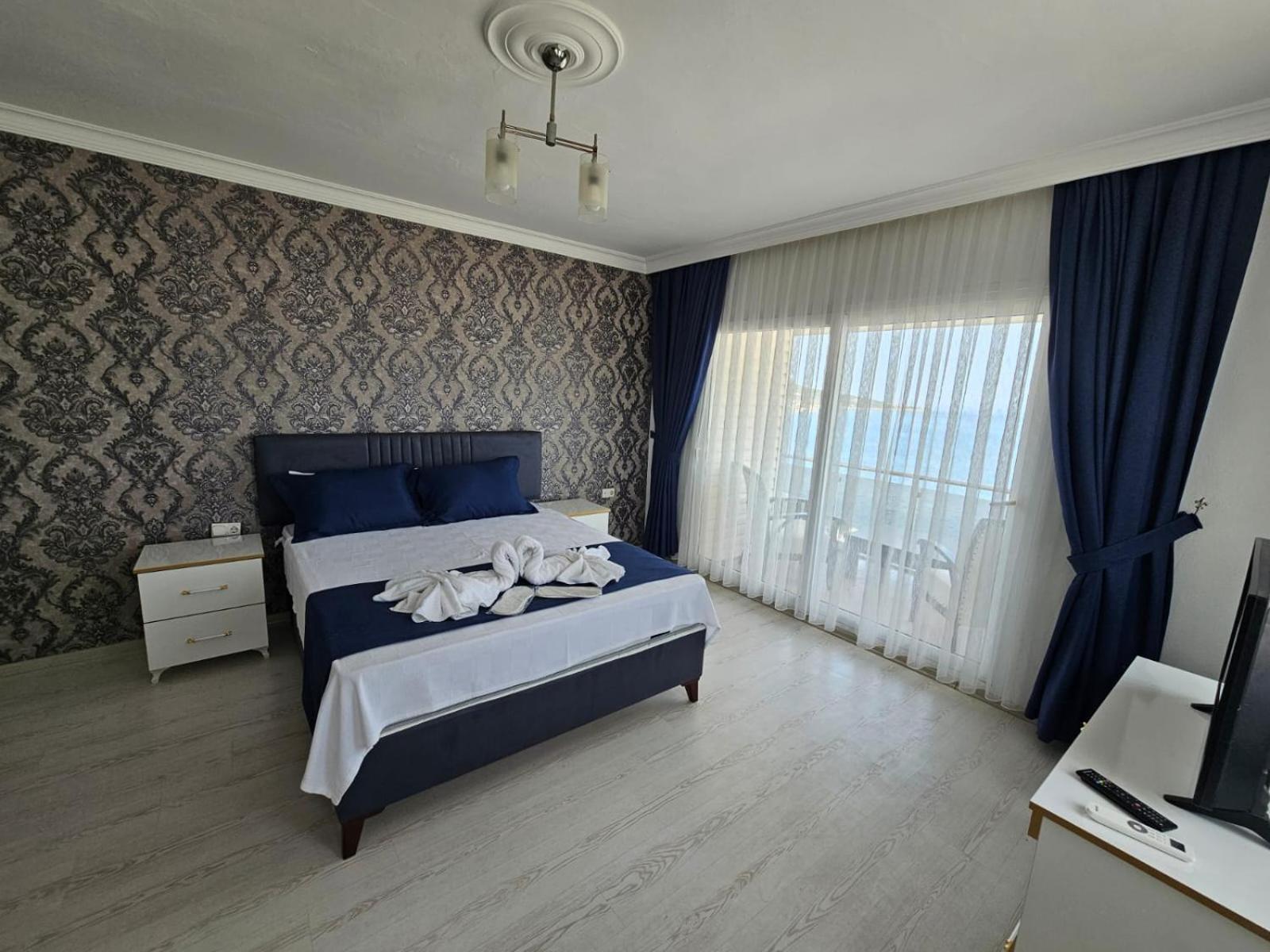 Yenifoca Ersan Hotel Екстериор снимка